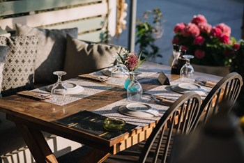 Το εστιατόριό μας / Our Restaurant