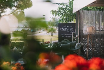 Το εστιατόριό μας / Our Restaurant